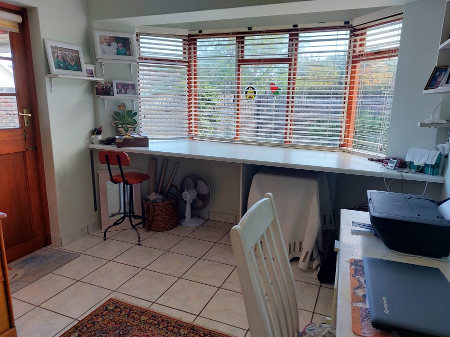 2 Bedroom Property for Sale in The Island Western Cape